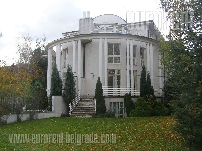 House, 500 m<sup>2</sup> + 11 ari