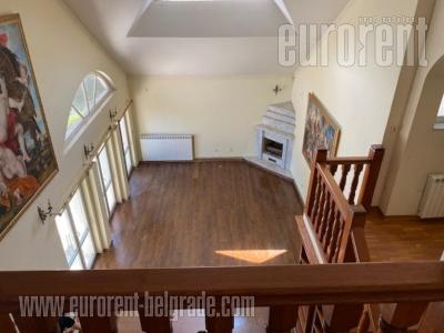 House, 400 m<sup>2</sup>