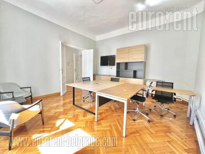 Poslovni prostor, 240 m<sup>2</sup>