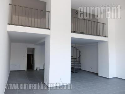 Poslovni prostor, 400 m<sup>2</sup>